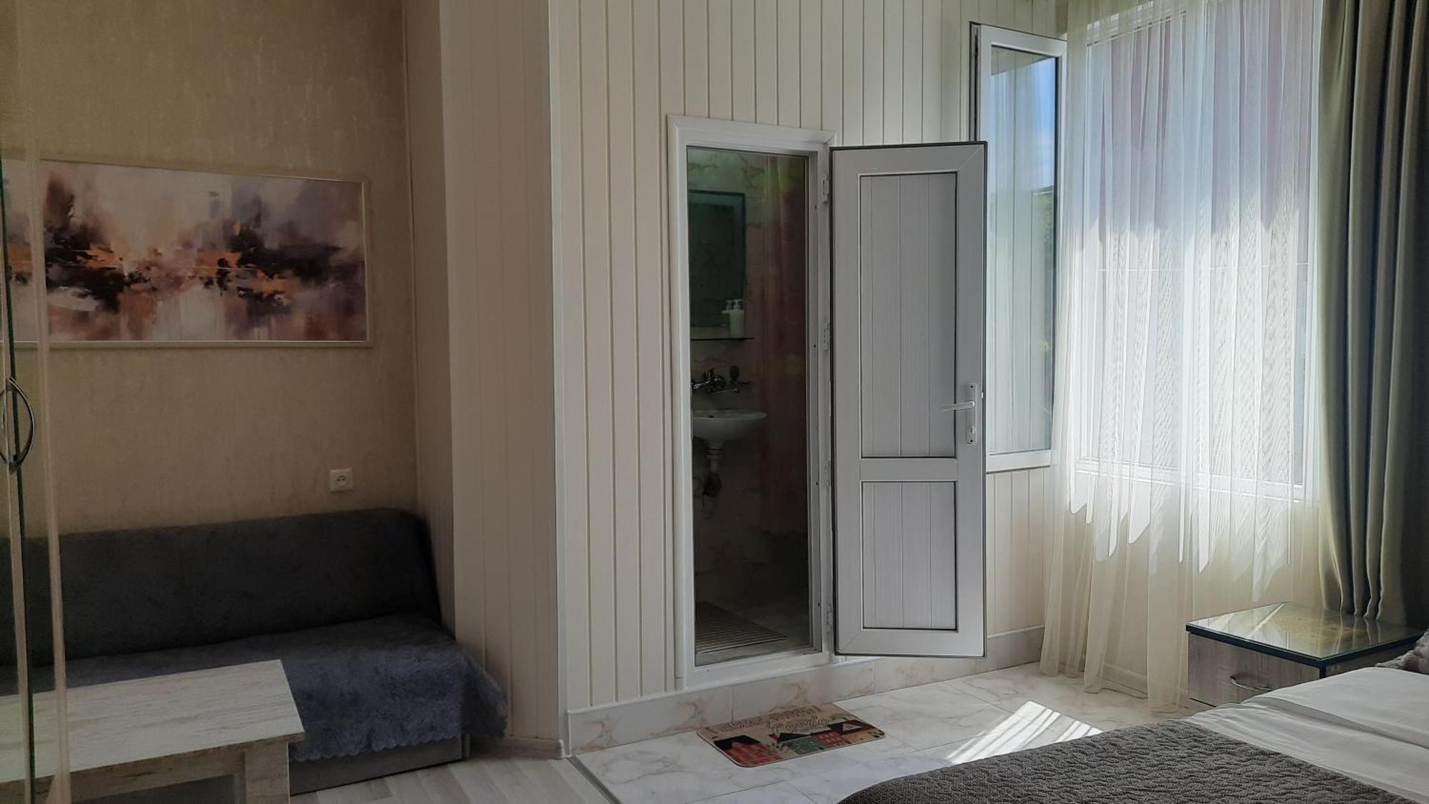 Guesthouse Next To Beach Batumi Zewnętrze zdjęcie